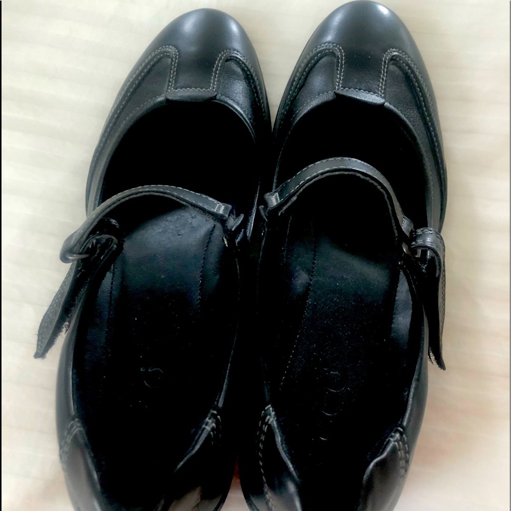 Women’s Black Ecco Shoes